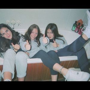 Meet your Posher, Brooke